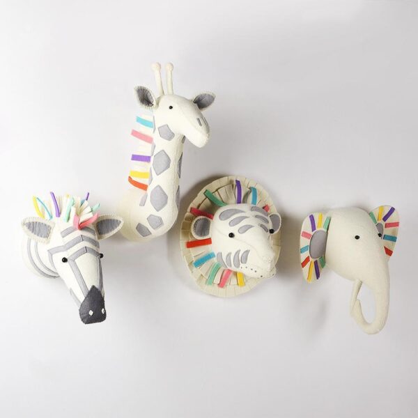 037df33575c1b48af69ea75b98287b5b_bdd4aee4-c511-423d-acb6-7fa39914db12.jpg Animal en peluche Tête de Trophée Décoration murale (Eléphant, Zèbre, Ours, Tigre, Girafe)