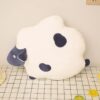 Peluches mouton, abeille et hérisson de dessin animé