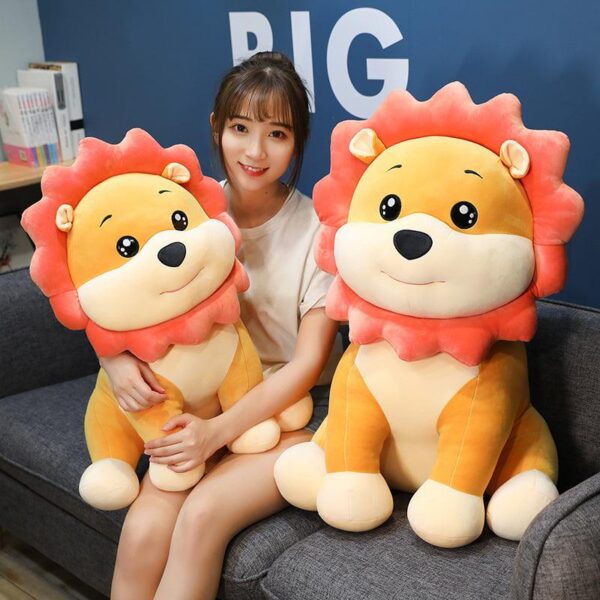 12543f70-edae-41b5-96a5-f04bc81b8a94.jpg Peluche Lion Tournesol