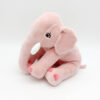 Bébé éléphant en peluche