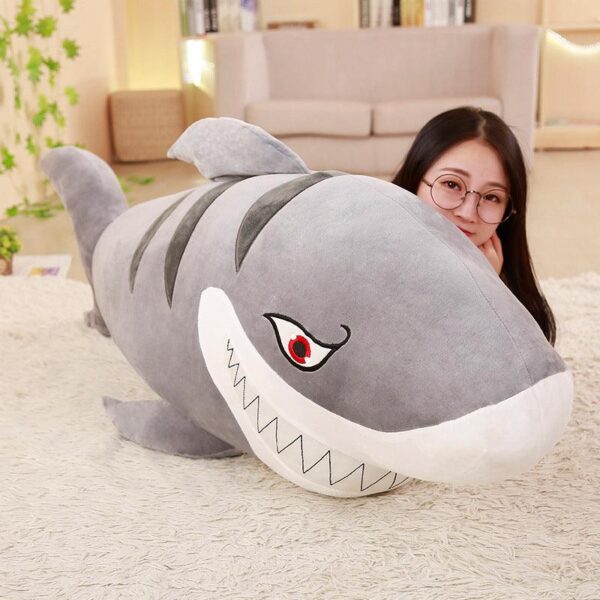 2afcaf4e-81dd-41bd-8676-8129e83577f4.jpg Animaux en peluche requins géants de dessins animés