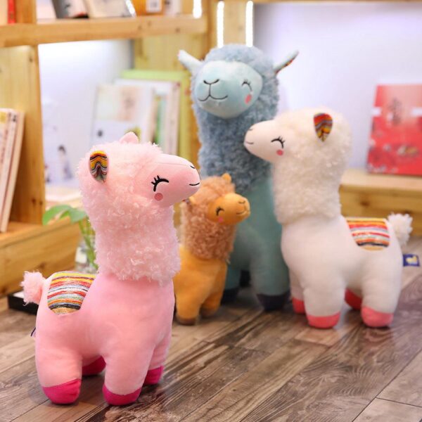 2f83d19ebcdaed95438f975e3760e69f_b3919290-d7d5-4bc1-a4ec-20c3bc7d9d8a.jpg Jouet peluche poupée Alpaca Llama Animal Poupées Animales Rembourrées