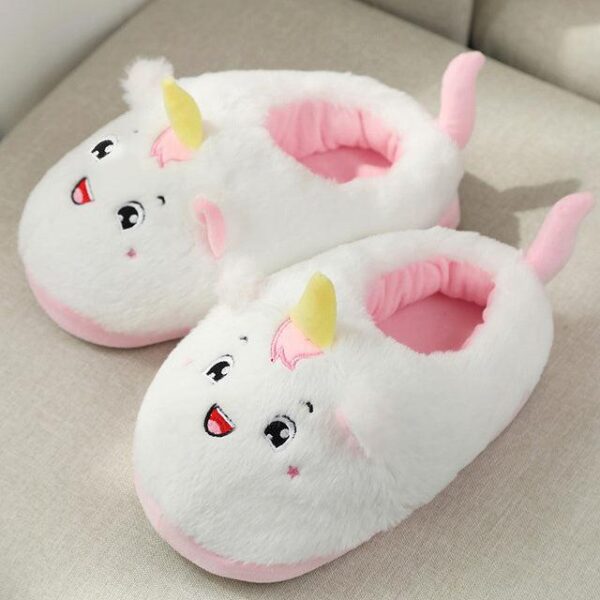 Chaussons en peluche chauds pour femmes