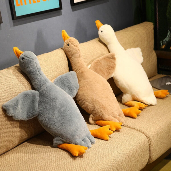 480e6cf8-bae2-430f-959d-85b7bc479968.jpg Peluche Gooser l'oie en peluche