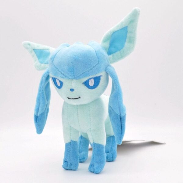 Peluche Evoli et ses évolutions