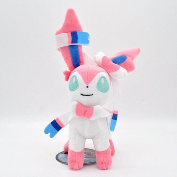 Peluche Evoli et ses évolutions