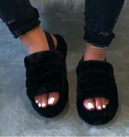 Chaussons en peluche taille plus à fond épais