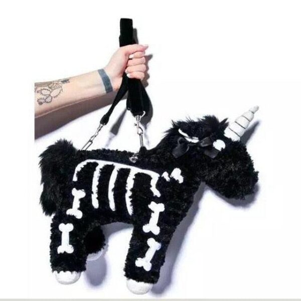 Animaux en peluche cheval licorne squelette