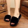 Chaussons en peluche pour femmes Hear Pom Pom