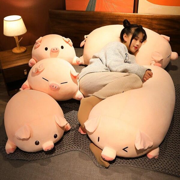 999f771f-be2e-4400-87b4-4c776a8f7f58.jpg Peluches Chubby Expressive Piggy