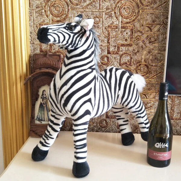 Peluche presque comme un vrai zèbre