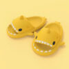 Tongs Requin Jaune - Confort et Style pour l’Été