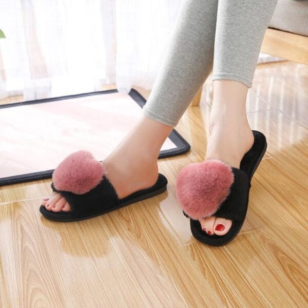 Chaussons en peluche pour femmes Hear Pom Pom
