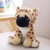 Adorable poupée chiot carlin en peluche