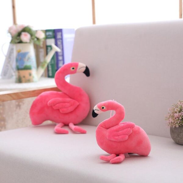 c24ec0247940a49e7d29b927d3fac04e_fb34ae5c-a397-4a31-abd2-d70d61bc1ca8.jpg Peluche flamant rose
