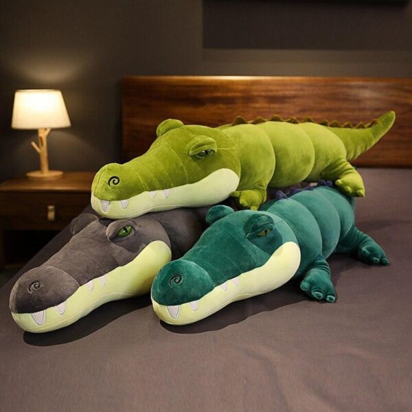 enorme-peluche-crocodile-jouet-5.jpg Enorme Peluche Crocodile