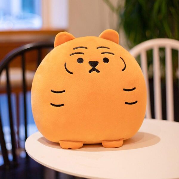 fa6c2b1f-691a-49ad-860d-83702037df27_6283eafe-8e9e-4aea-aaec-594330698f7a.jpg Oreiller en peluche en forme de gros tigre mignon et laid