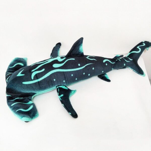 product-image-1209216049_61035f10-3b33-492b-8ce1-366de9310e4b.jpg Peluche Shreds The Hammer Head Shark Sea Critter (Requin à tête marteau)