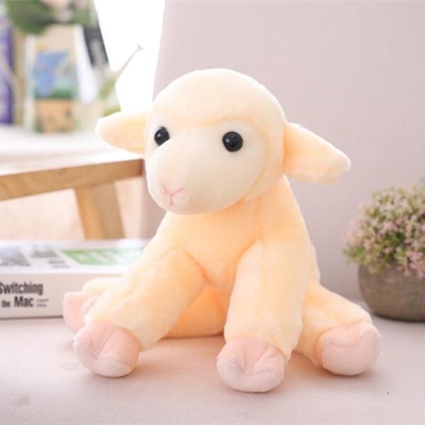 Mignon mouton en peluche