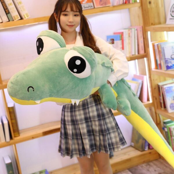 product-image-1437777073_e3fa00cf-a0dd-48ac-a643-02e40525ef94.jpg 39" - 67" - Jouet peluche crocodile, poupée alligator, animaux en peluche avec de grands yeux