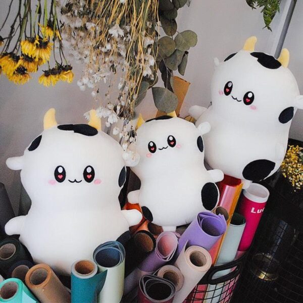 product-image-1462124475_7f5015c6-153a-4b9b-b941-18b0537df694.jpg Adorable Animal Cartoon Cows (Vaches) en peluche