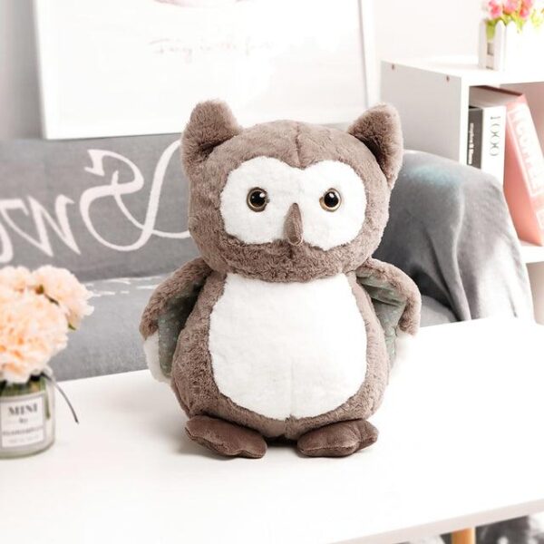 Animaux en peluche hibou réaliste