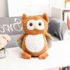 Animaux en peluche hibou réaliste