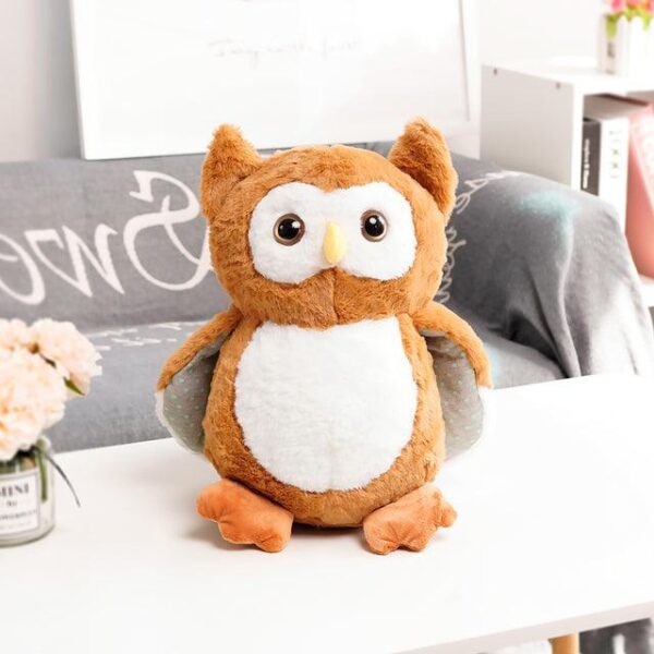 Animaux en peluche hibou réaliste