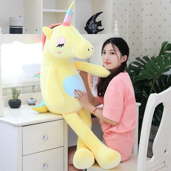 Ami animal licorne géante
