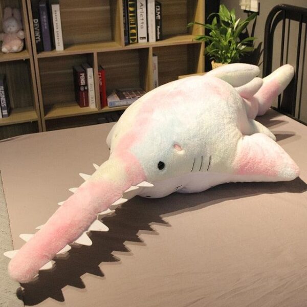 Peluche requin géant dentelé