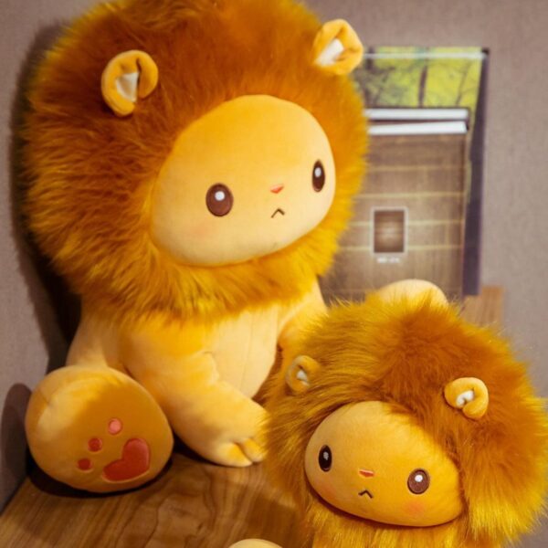 product-image-1875203185_10613e77-59a0-4959-8f8d-d4befeabf05a.jpg Peluche Lion assis