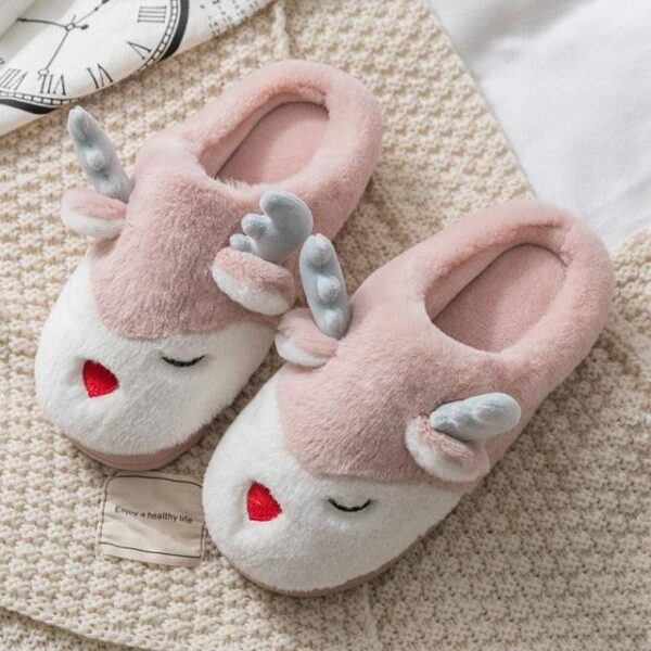 Chaussons en peluche en forme de renne