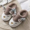 Chaussons en peluche en forme de renne