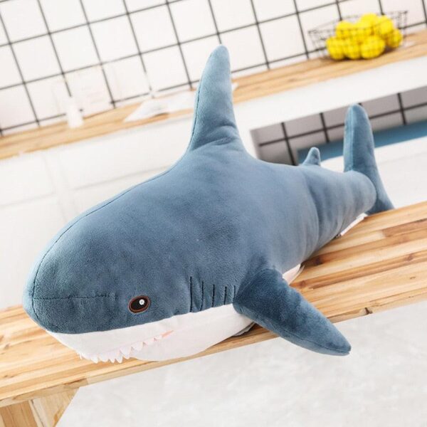 product-image-1887129723_215e52e8-1870-4b50-a1d8-9f3dfe25837c.jpg Oreiller de requin géant réaliste