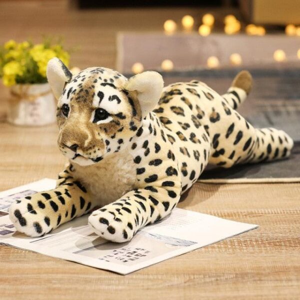 Peluches réalistes de petits "gros chats" en peluche