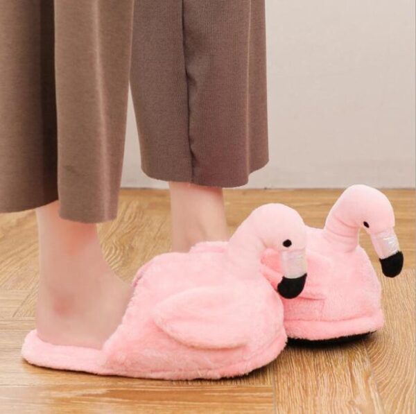 Pantoufles en peluche flamant rose