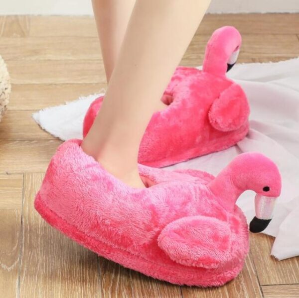 Pantoufles en peluche flamant rose
