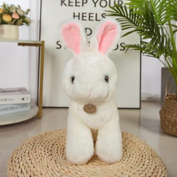 Animaux en peluche lapin réaliste