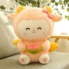 Animaux en peluche en forme de mouton tenant une pastèque