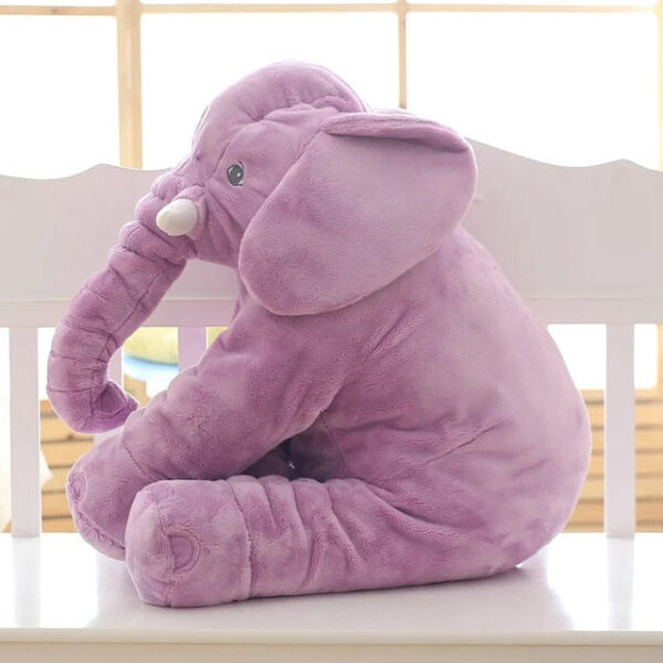 Éléphant doudou pour veiller sur les enfants