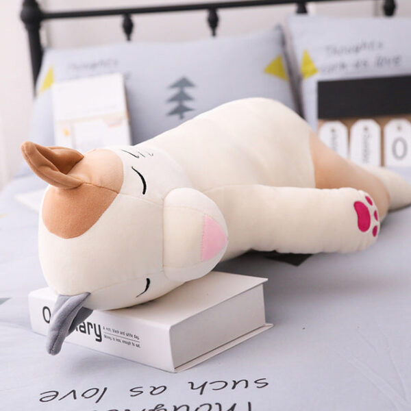 chat endormi en peluche.jpg