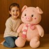 peluche cochon avec enfant.jpg