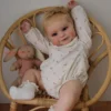 Poupée « reborn » souriante AONPENG