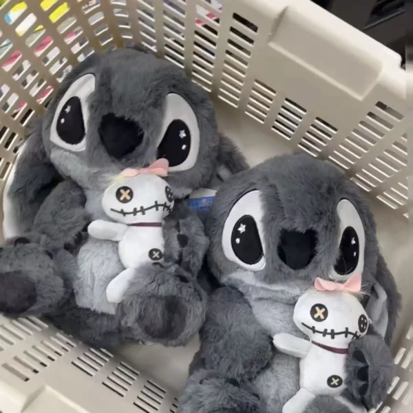 Poupée en peluche Stitch