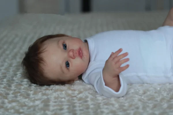 Poupée « Reborn » réaliste en silicone
