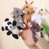 Marionnette à doigt en peluche
